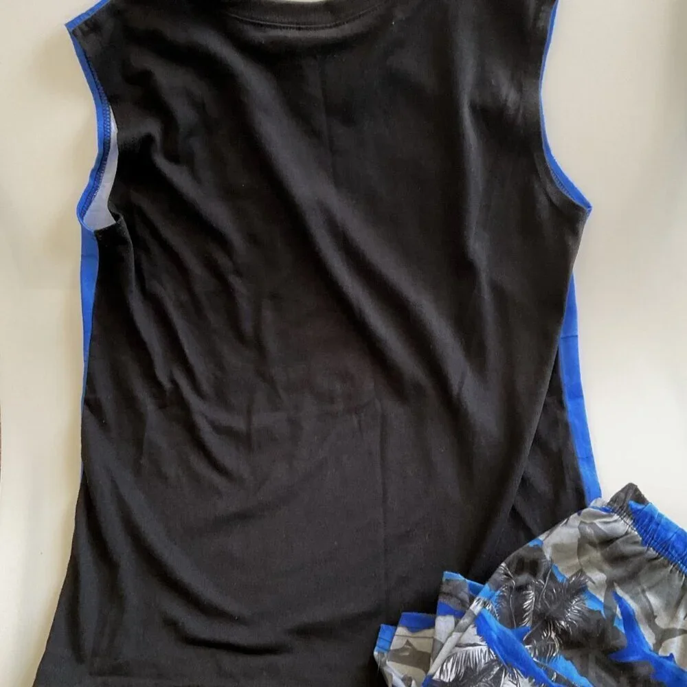 SHARK PAJAMAS LOUNGWEAR SHORTS AND SHIRT